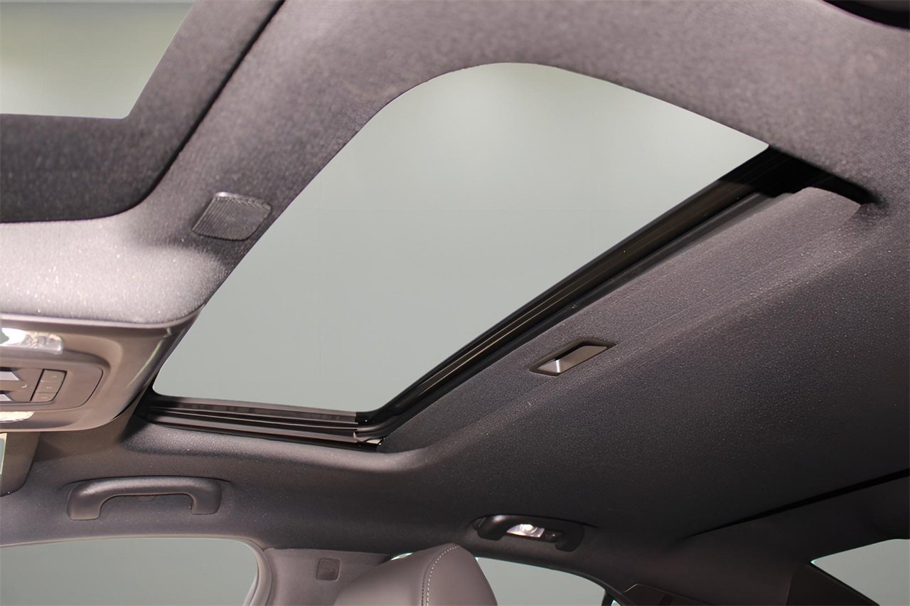 New 2025 Cadillac CT4 Premium Luxury image 26