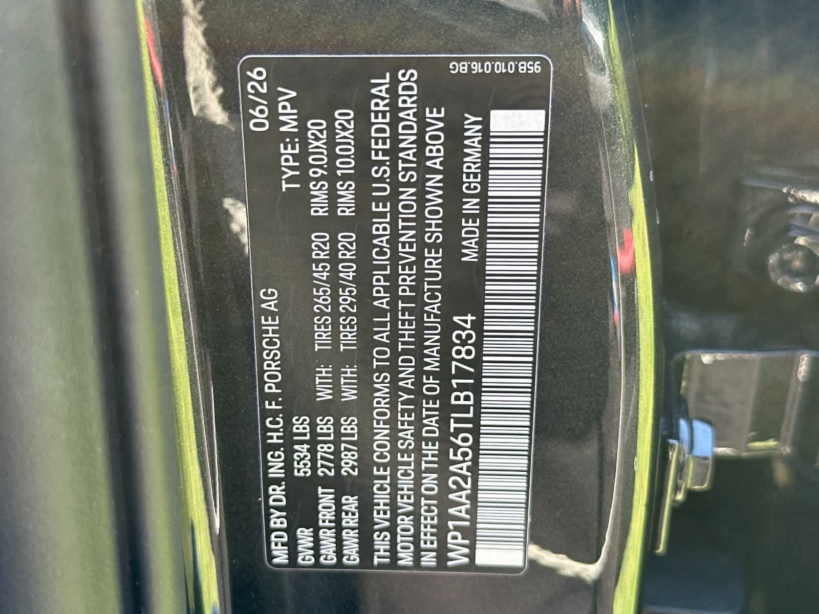New 2026 Porsche Macan Turbo AWD/4WD image 32