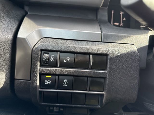 Used 2024 Toyota Tacoma SR5 image 9