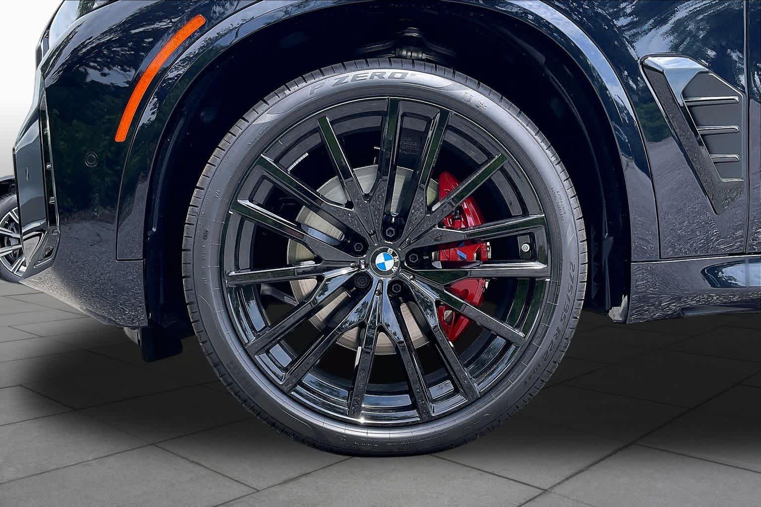 New 2026 BMW X5 xDrive40i w/ M Sport Package AWD/4WD image 11