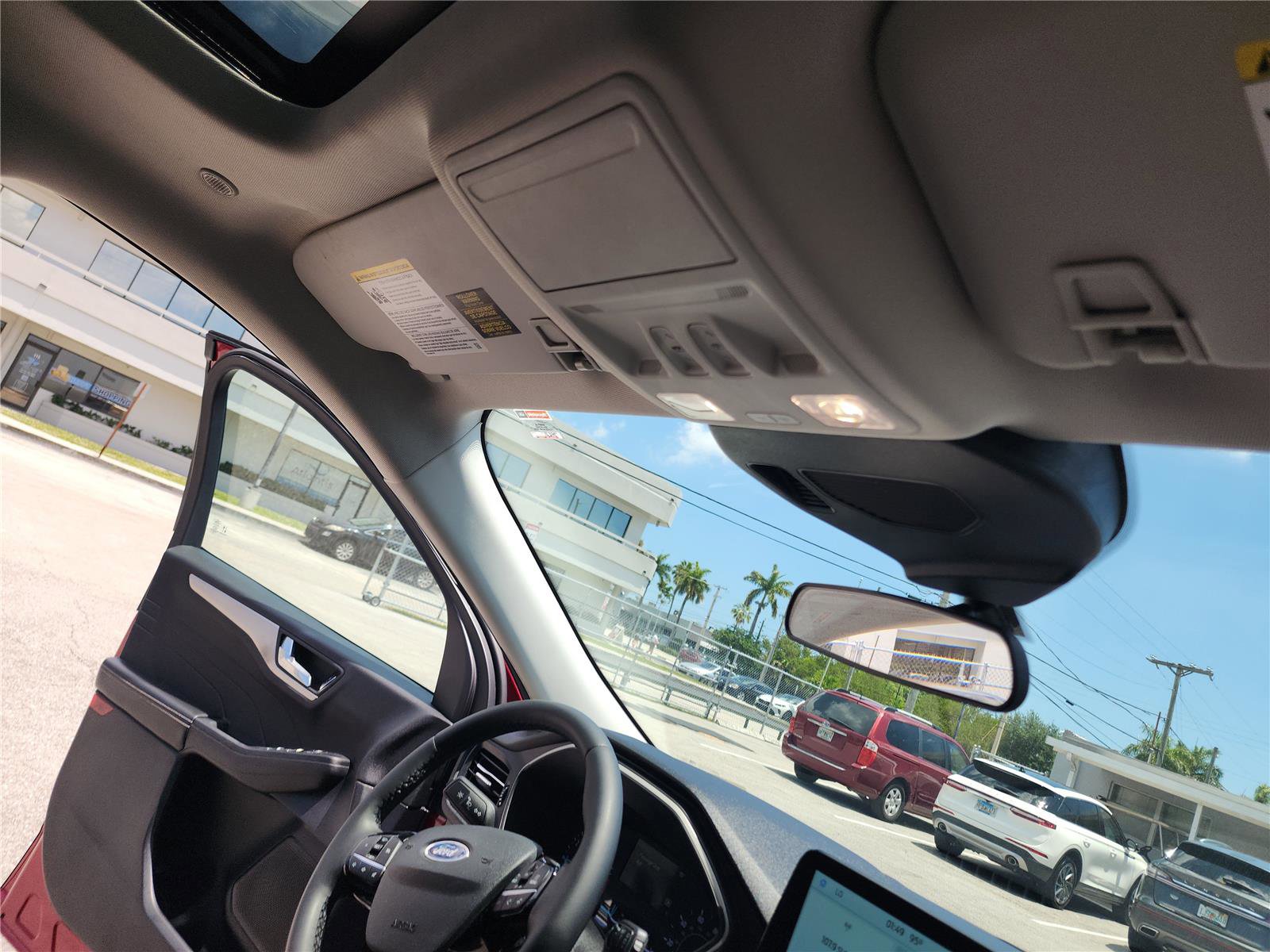 Used 2022 Ford Escape SEL FWD image 31