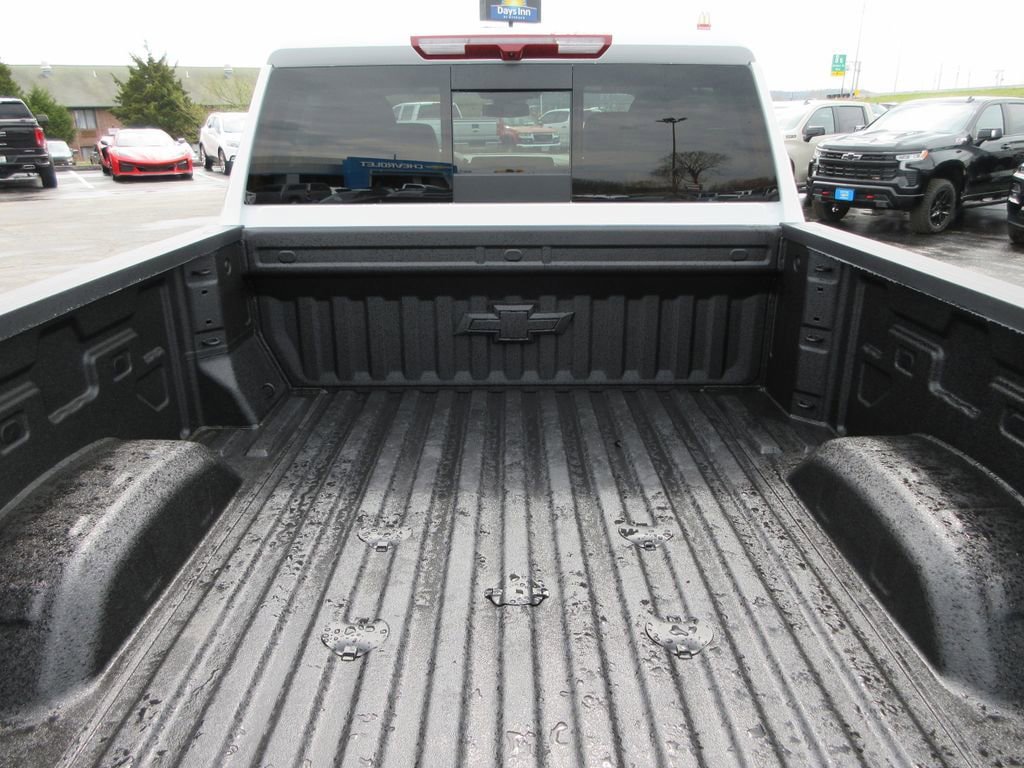 New 2026 Chevrolet Silverado 3500 LT image 15