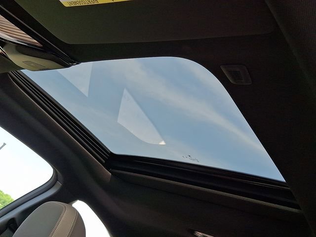 Certified 2025 BMW 230i xDrive Coupe w/ M Sport Package image 14