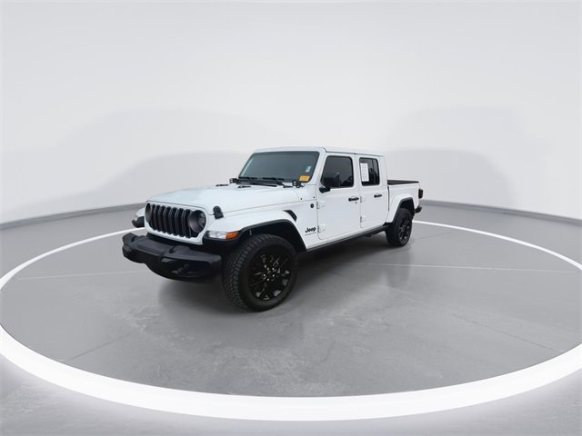 Used 2025 Jeep Gladiator Sport image 4