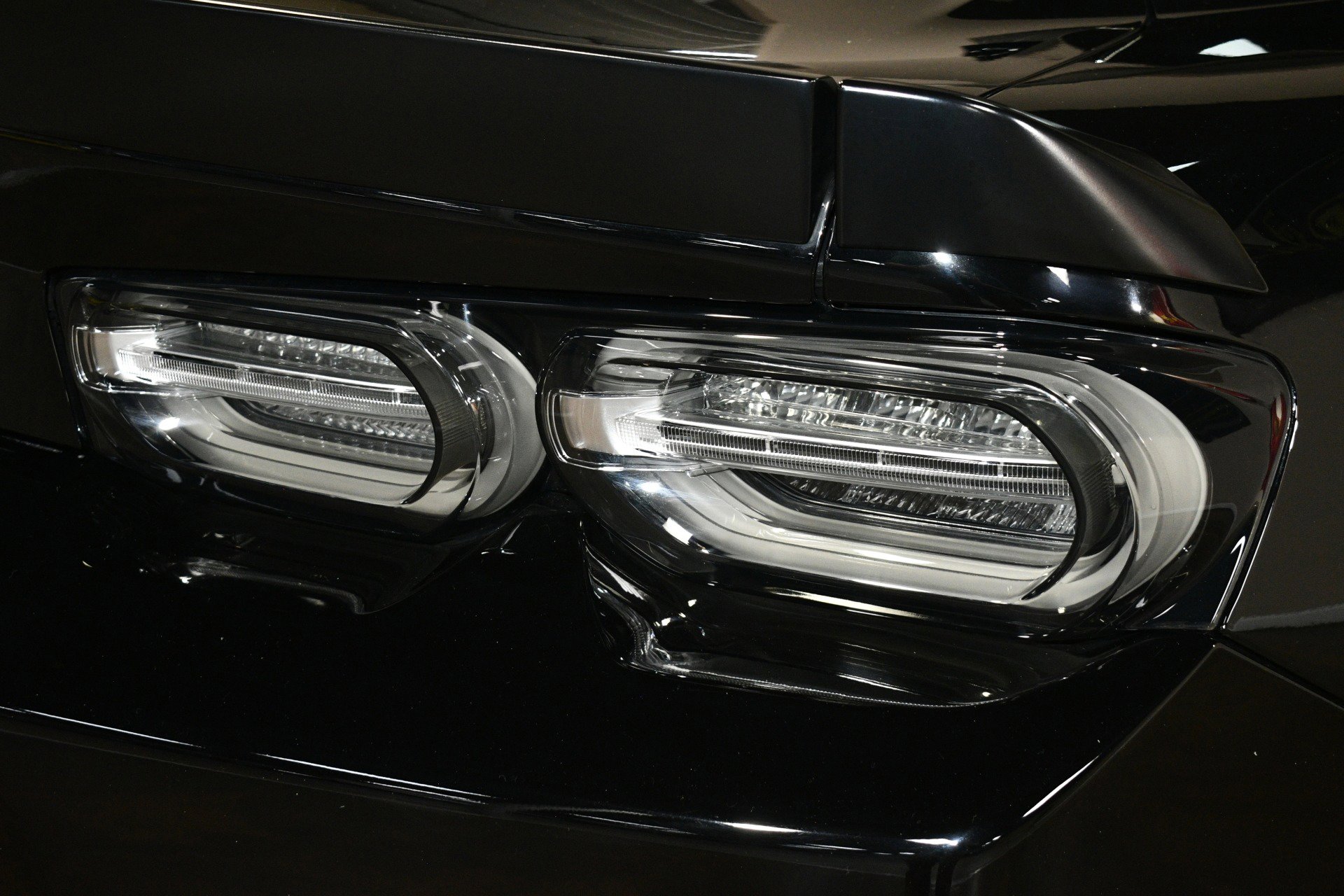 Used 2019 Chevrolet Camaro SS image 59