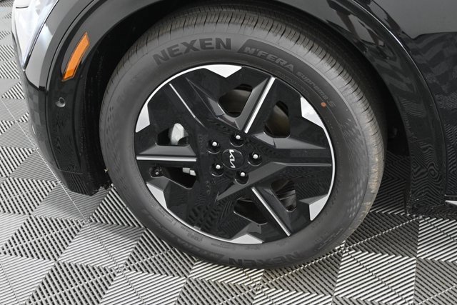 New 2025 Kia EV6 Wind image 29