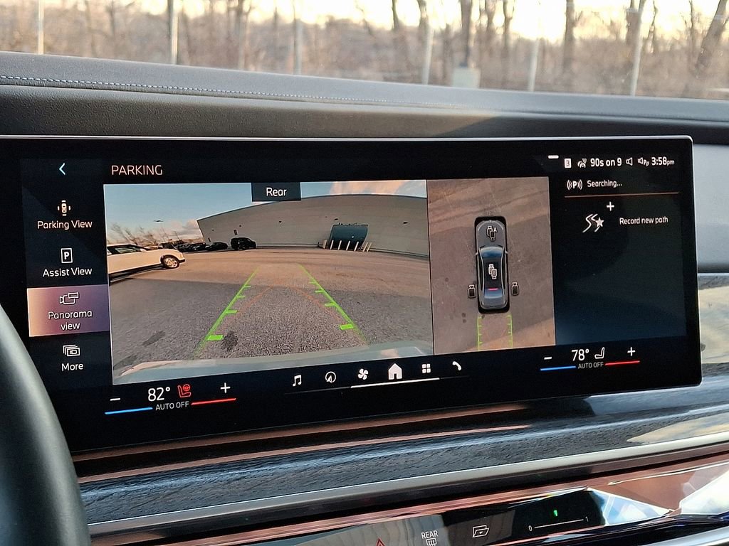 Certified 2023 BMW 760i xDrive image 4