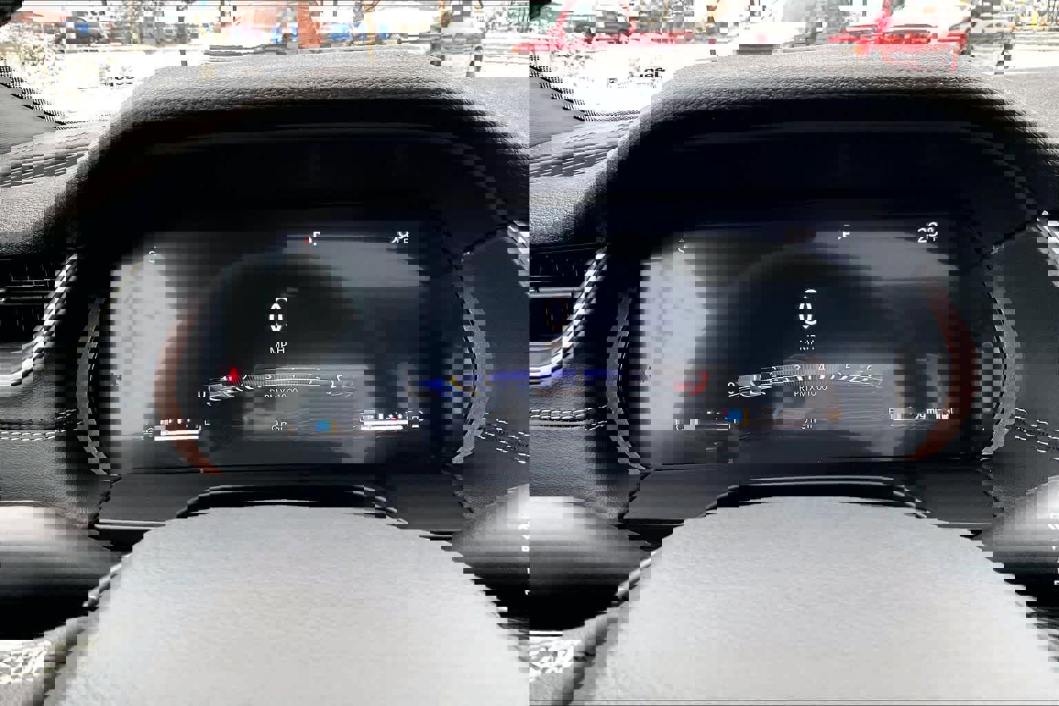 New 2025 Jeep Grand Cherokee Altitude image 18