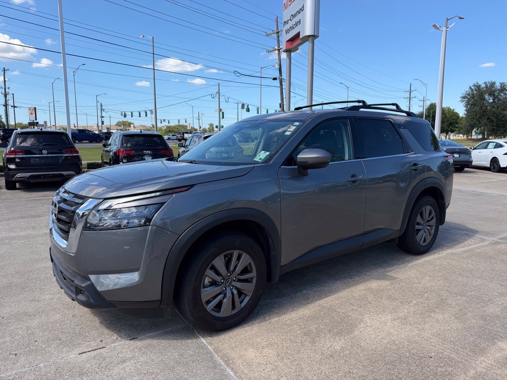 Used 2025 Nissan Pathfinder SV