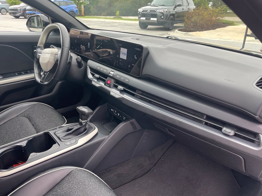 Certified 2025 Kia K4 GT-Line Turbo w/ GT-Line Sunroof Package FWD image 28
