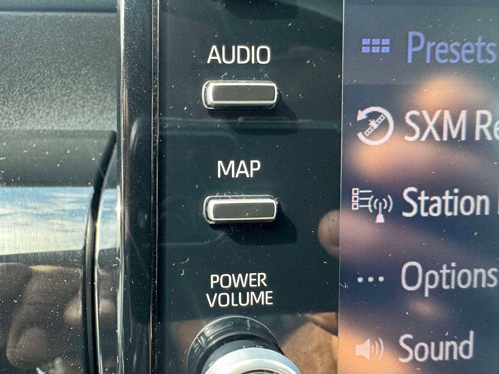 Certified 2021 Toyota Camry XLE FWD image 37