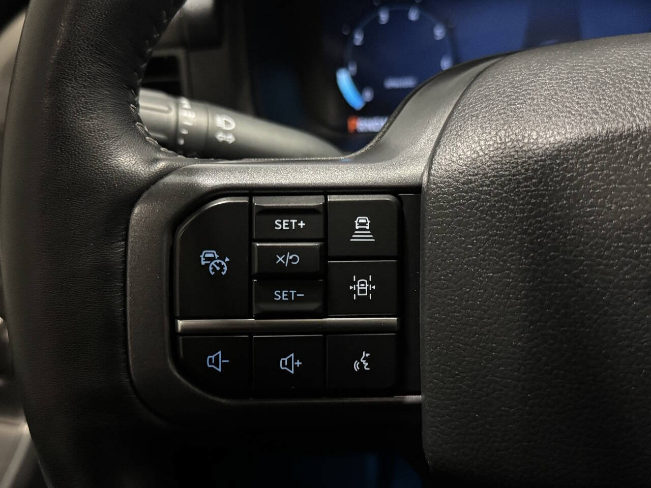 Used 2024 Ford F150 Lariat w/ Equipment Group 502A High AWD/4WD image 30