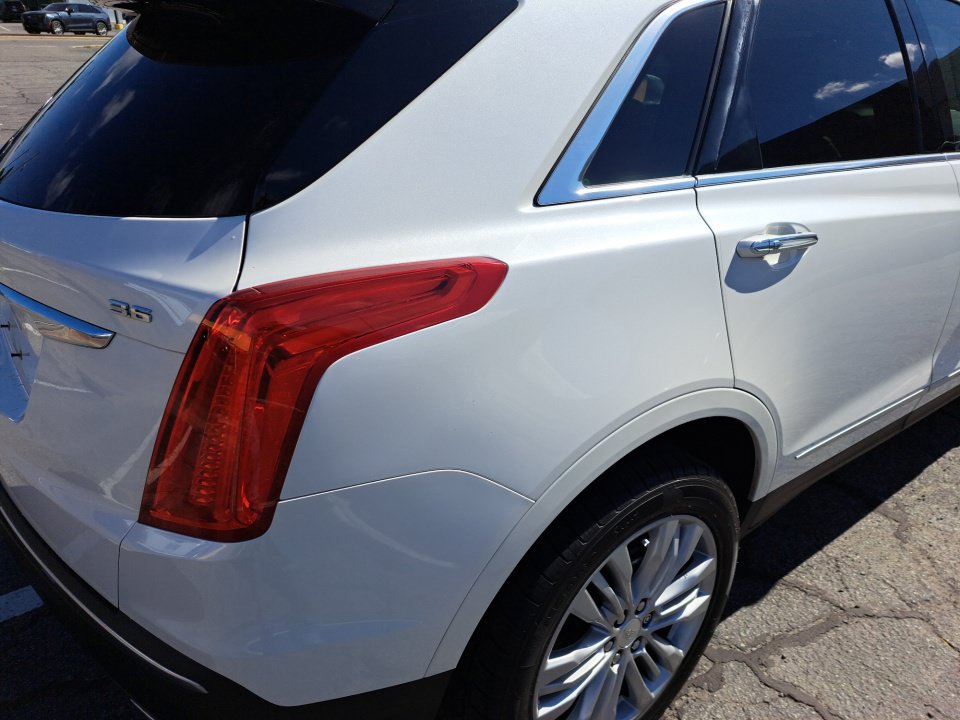 Used 2017 Cadillac XT5 Premium Luxury FWD image 19