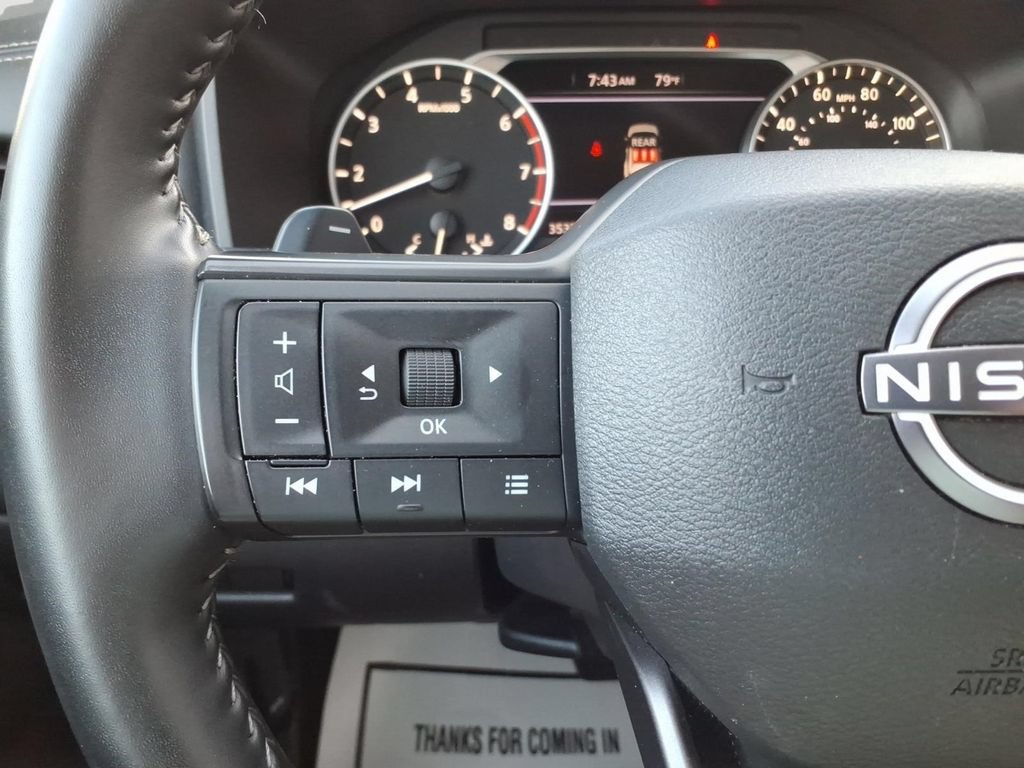 Used 2025 Nissan Rogue SV FWD image 24