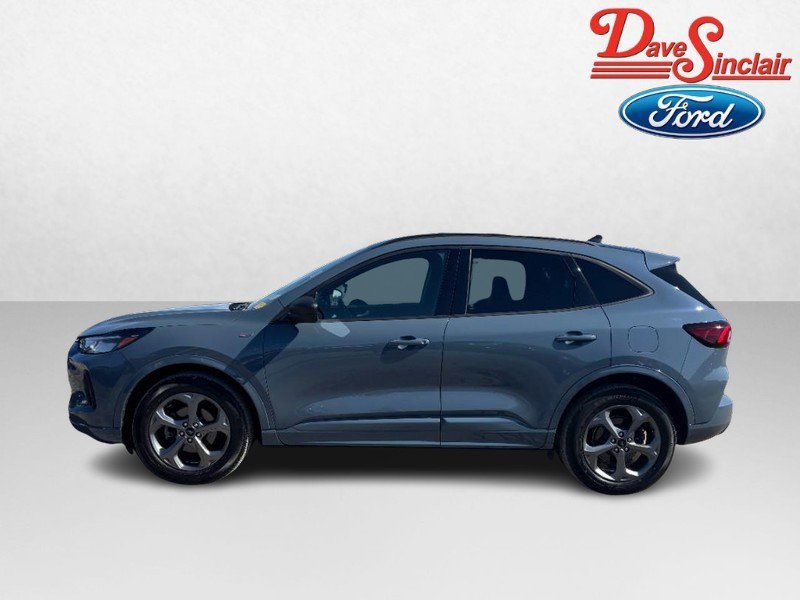 Used 2023 Ford Escape ST-Line w/ Tech Pack #1 AWD/4WD image 10