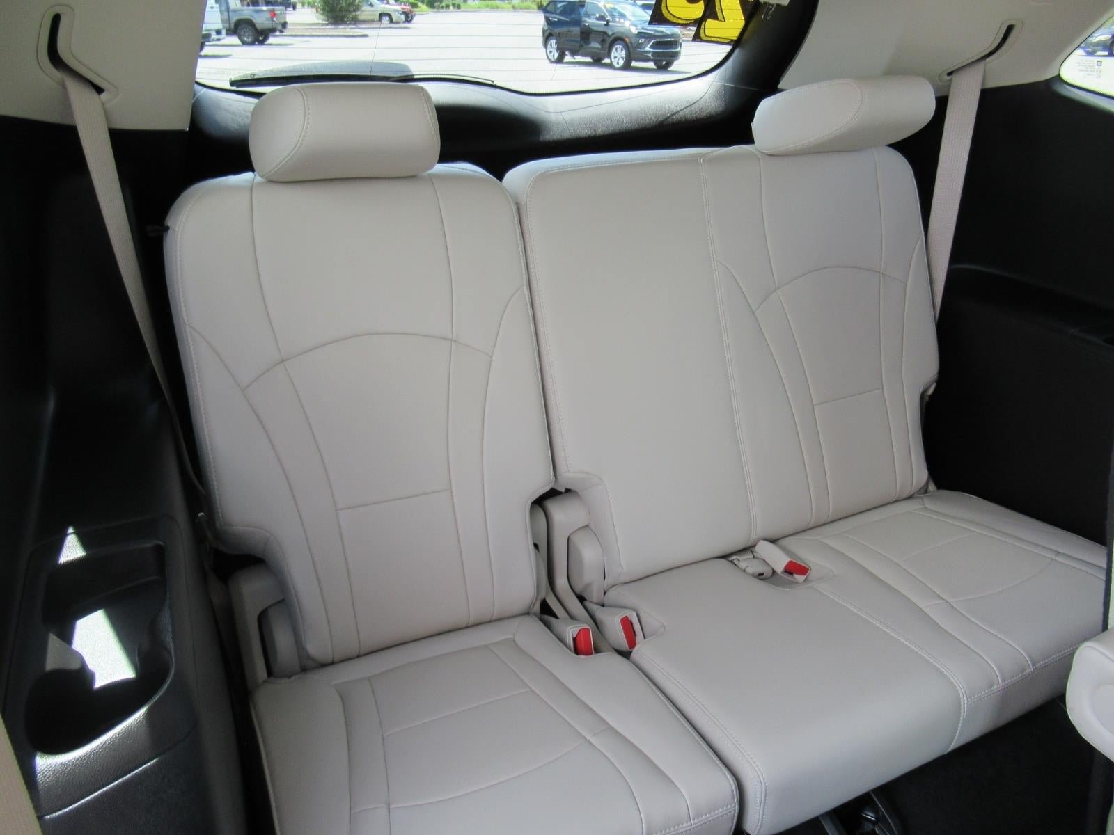 Used 2023 Buick Enclave Essence FWD image 31
