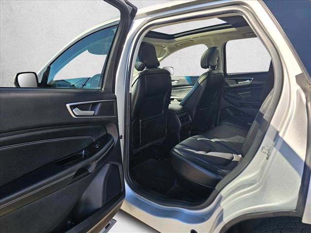 Used 2015 Ford Edge Titanium w/ Equipment Group 301A AWD/4WD image 14