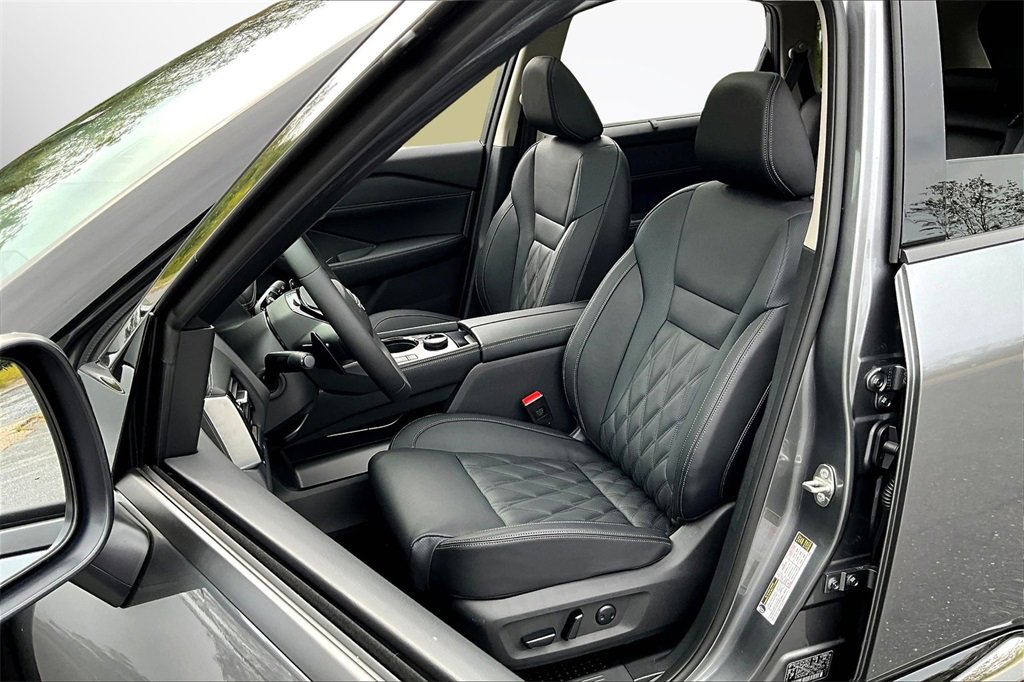 New 2026 Nissan Rogue Platinum image 27