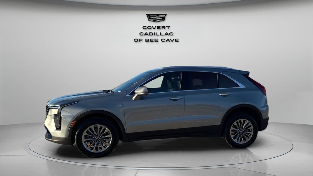 Used 2024 Cadillac XT4 Premium Luxury image 4