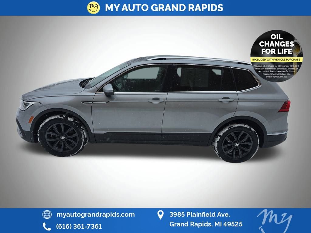 Used 2022 Volkswagen Tiguan SE image 4