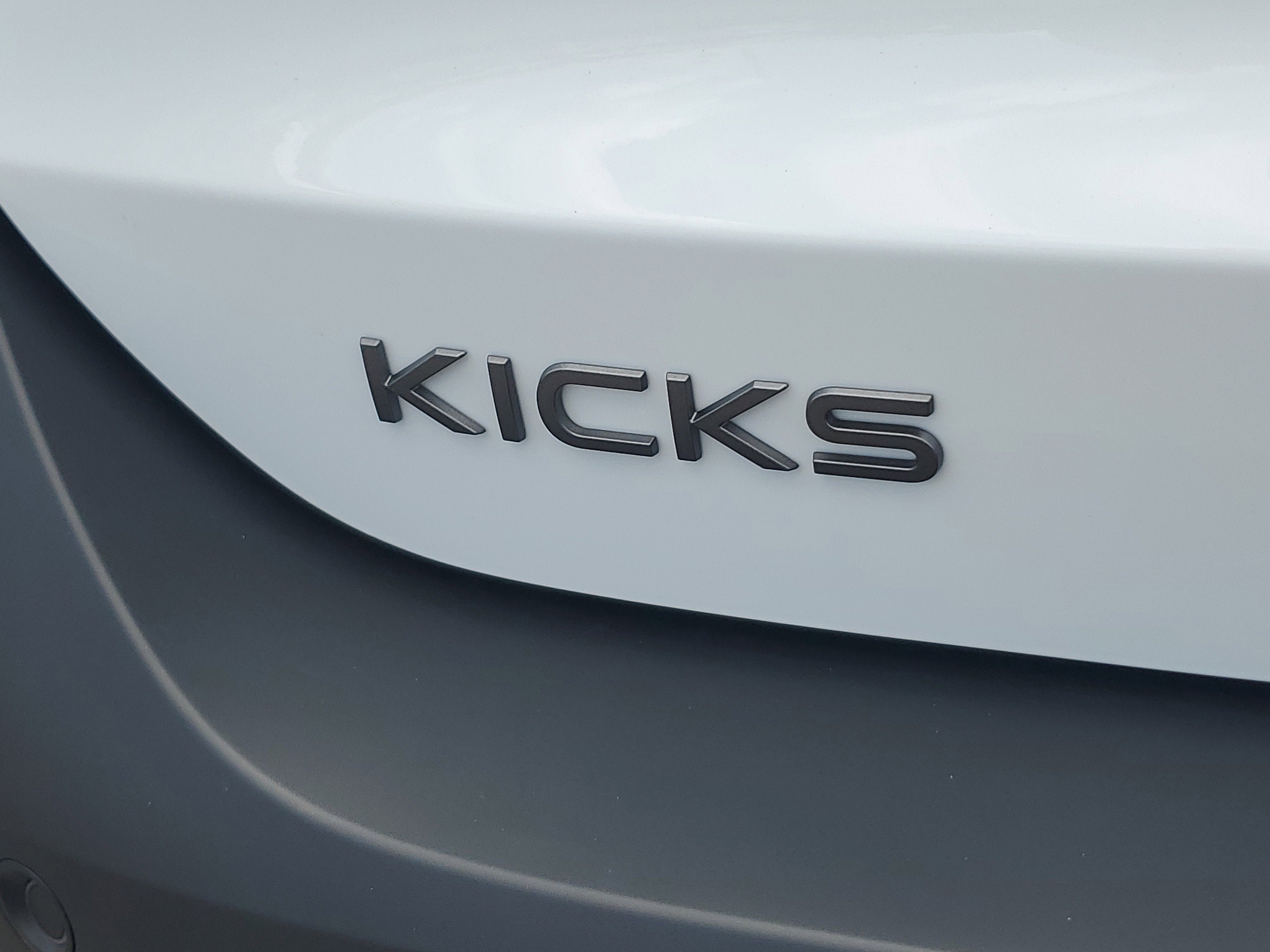 New 2026 Nissan Kicks SV FWD image 7