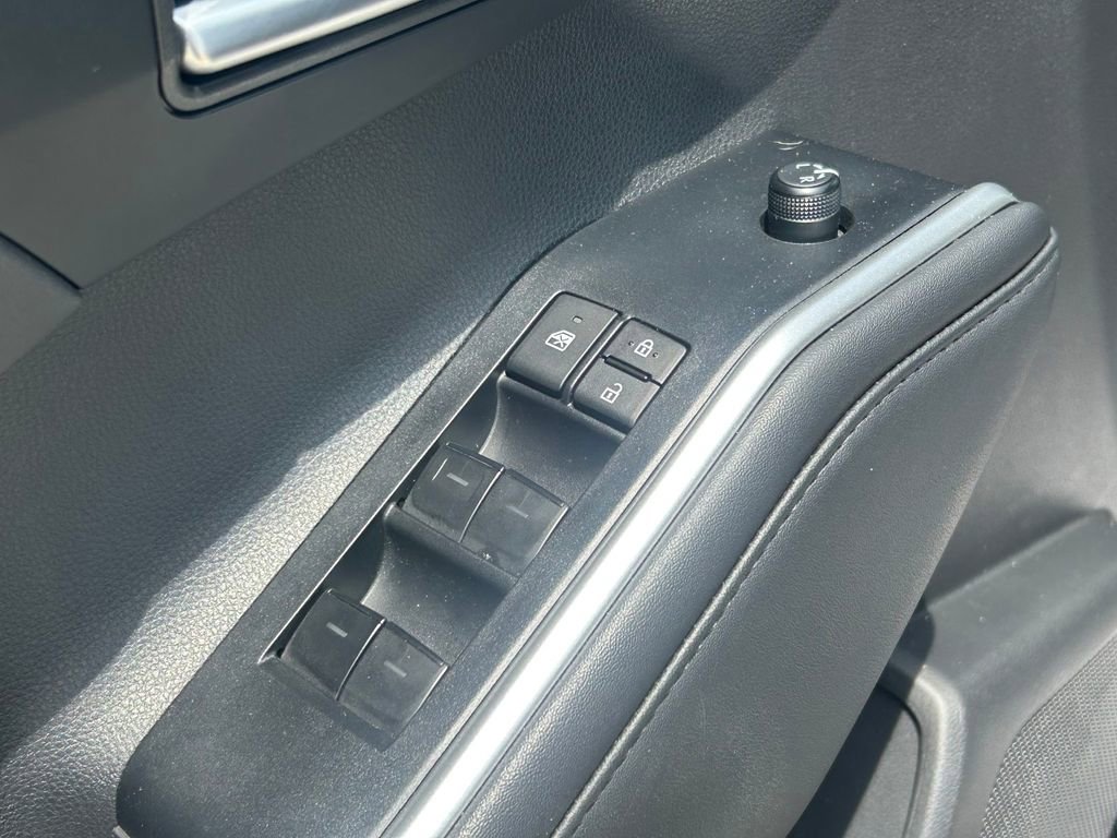 Used 2025 Toyota Highlander XSE AWD/4WD image 26