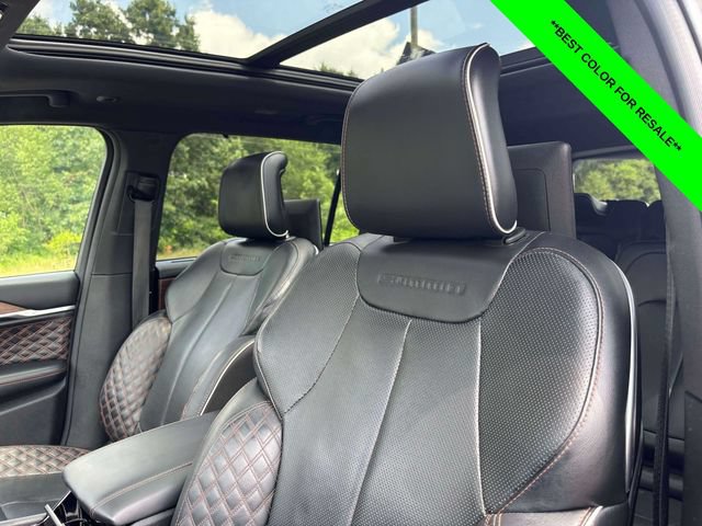 Used 2023 Jeep Grand Cherokee L Summit w/ Rear Seat Video Group I AWD/4WD image 6