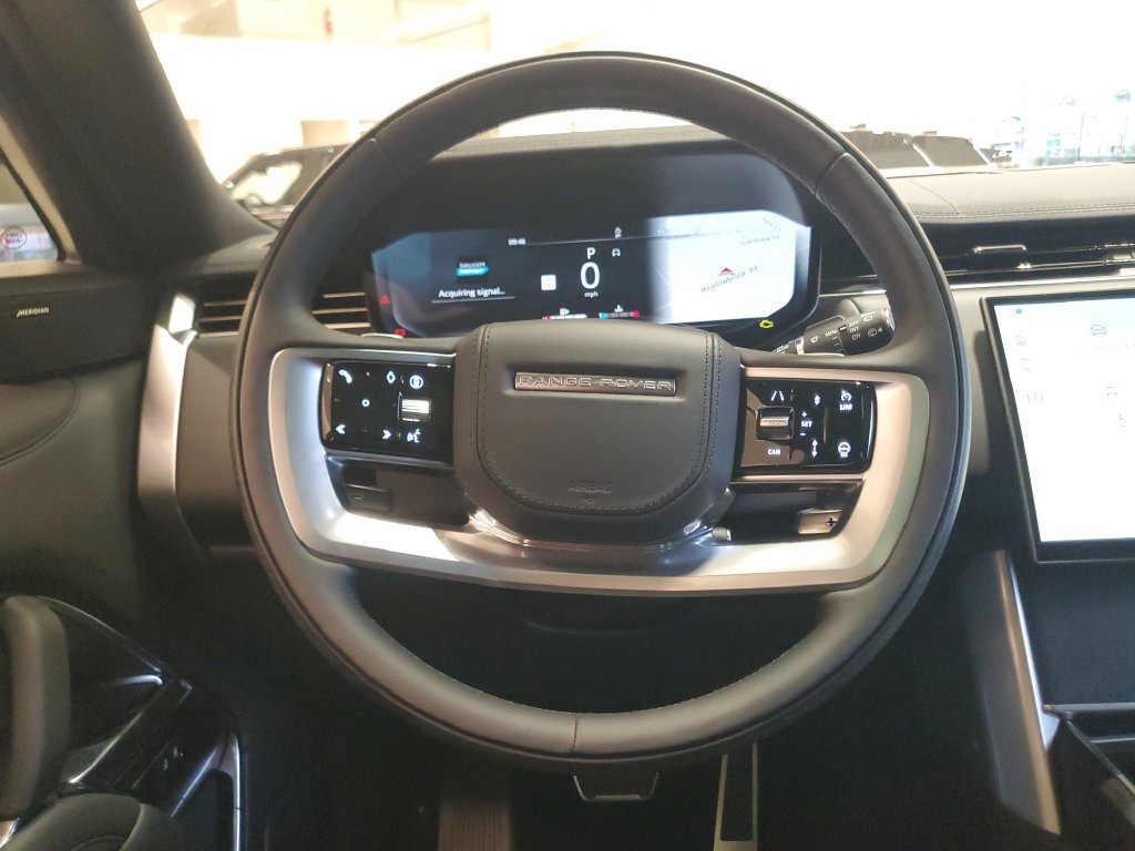 New 2026 Land Rover Range Rover Long Wheelbase SE AWD/4WD image 28