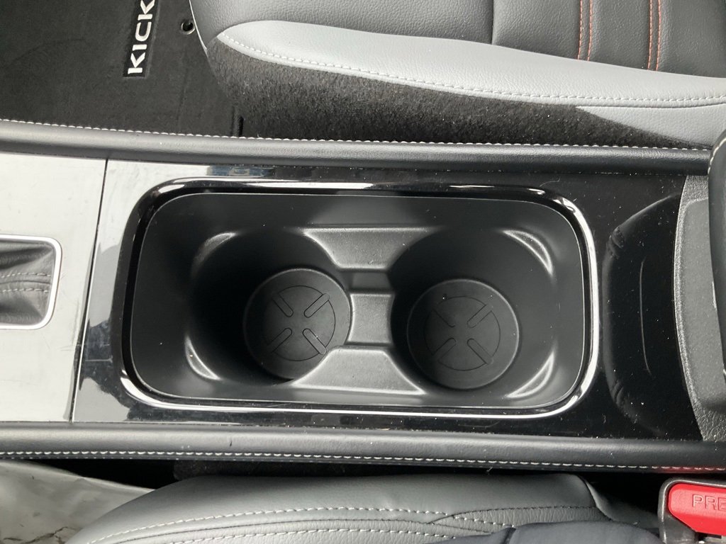 Used 2023 Nissan Kicks SR w/ SR Premium Package image 13