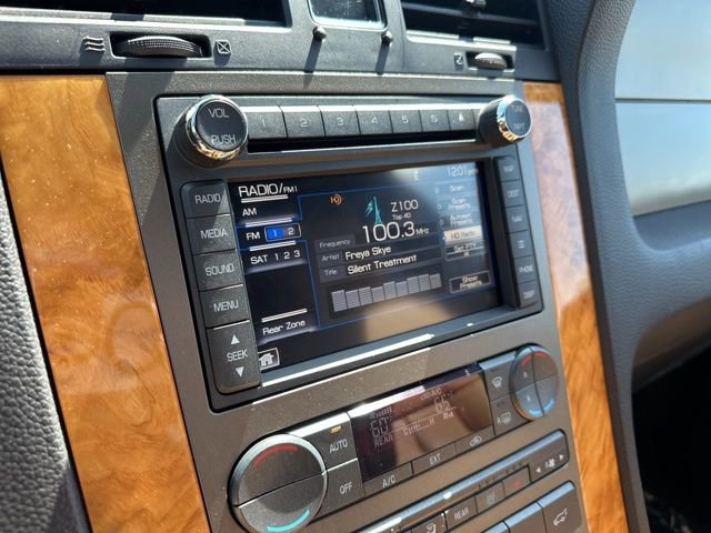 Used 2014 Lincoln Navigator 4WD w/ Equipment Group 101A image 22