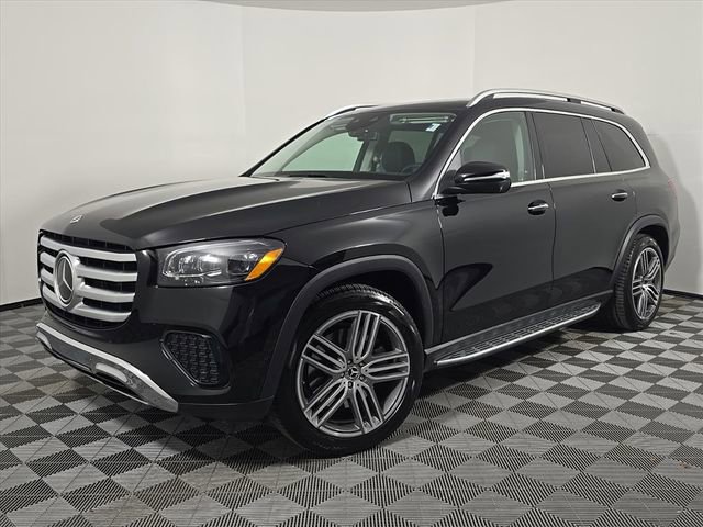 Used 2026 Mercedes-Benz GLS 450 4MATIC image 1