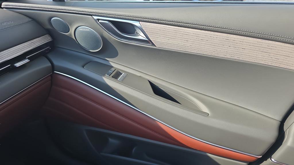 New 2026 Genesis GV80 3.5T Prestige AWD/4WD image 16