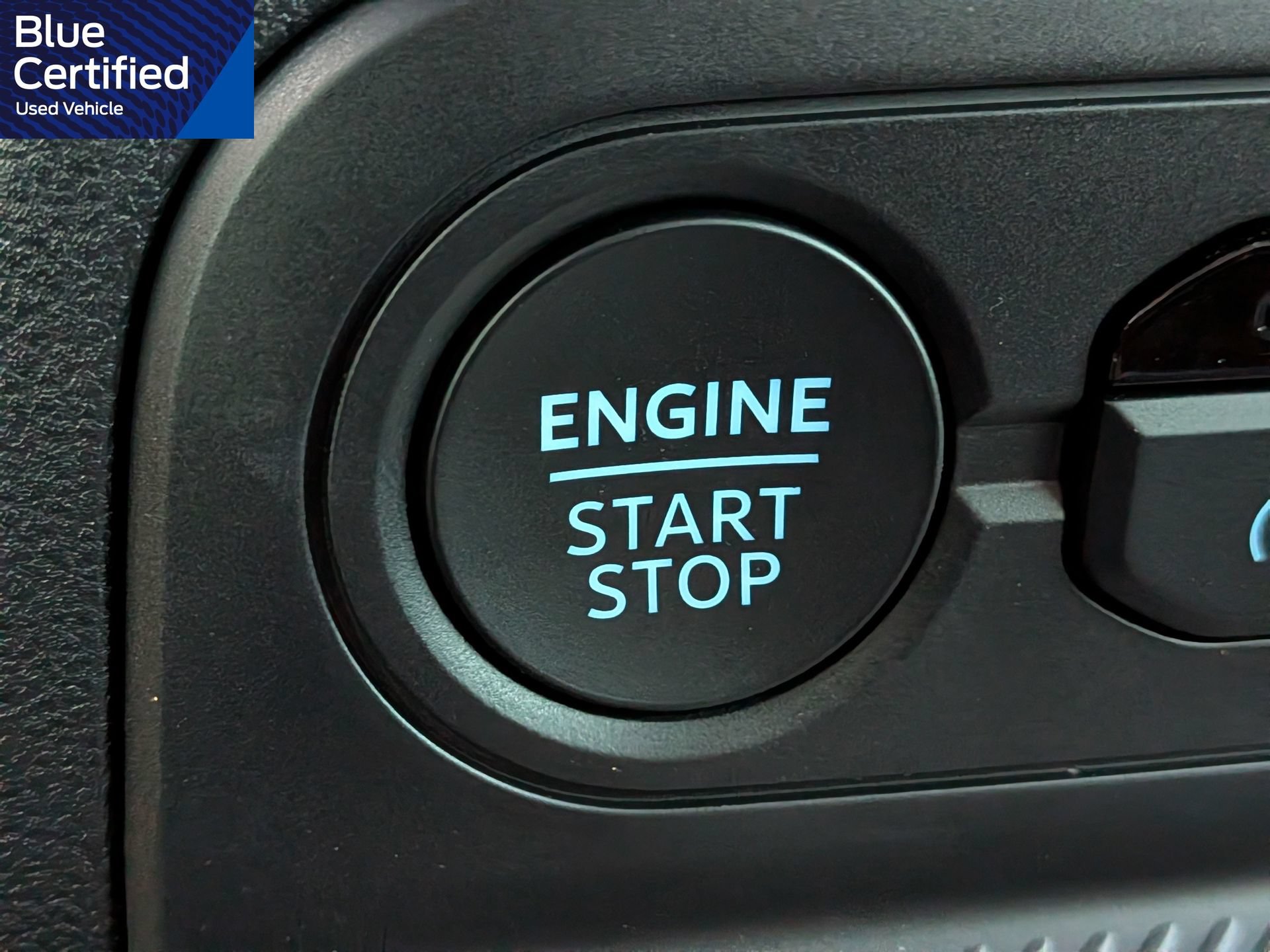 Certified 2025 Ford Bronco Sport Outer Banks w/ Outer Banks Tech Package+ AWD/4WD image 32
