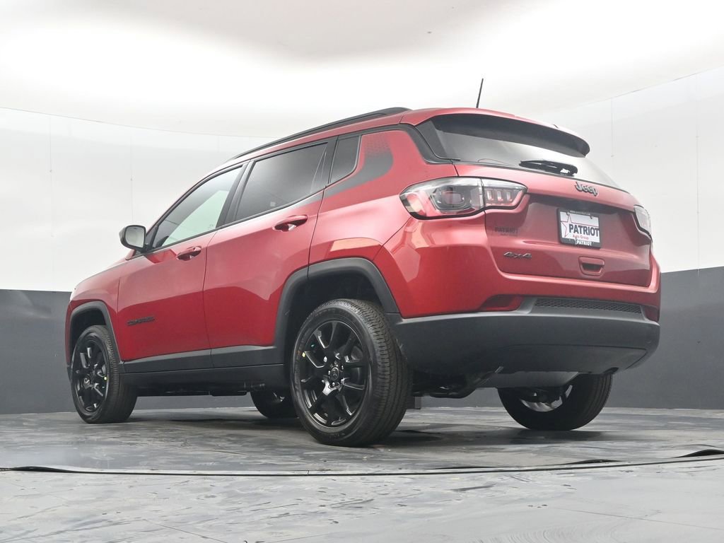 New 2026 Jeep Compass Latitude AWD/4WD image 38