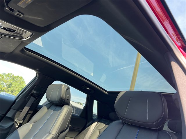 Used 2025 Cadillac Lyriq Sport image 32