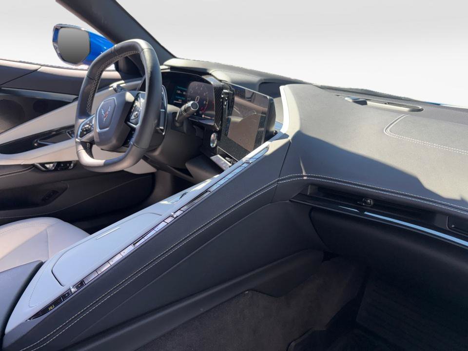 Used 2024 Chevrolet Corvette Stingray Preferred Cpe w/ Stealth Interior Trim Package RWD image 32