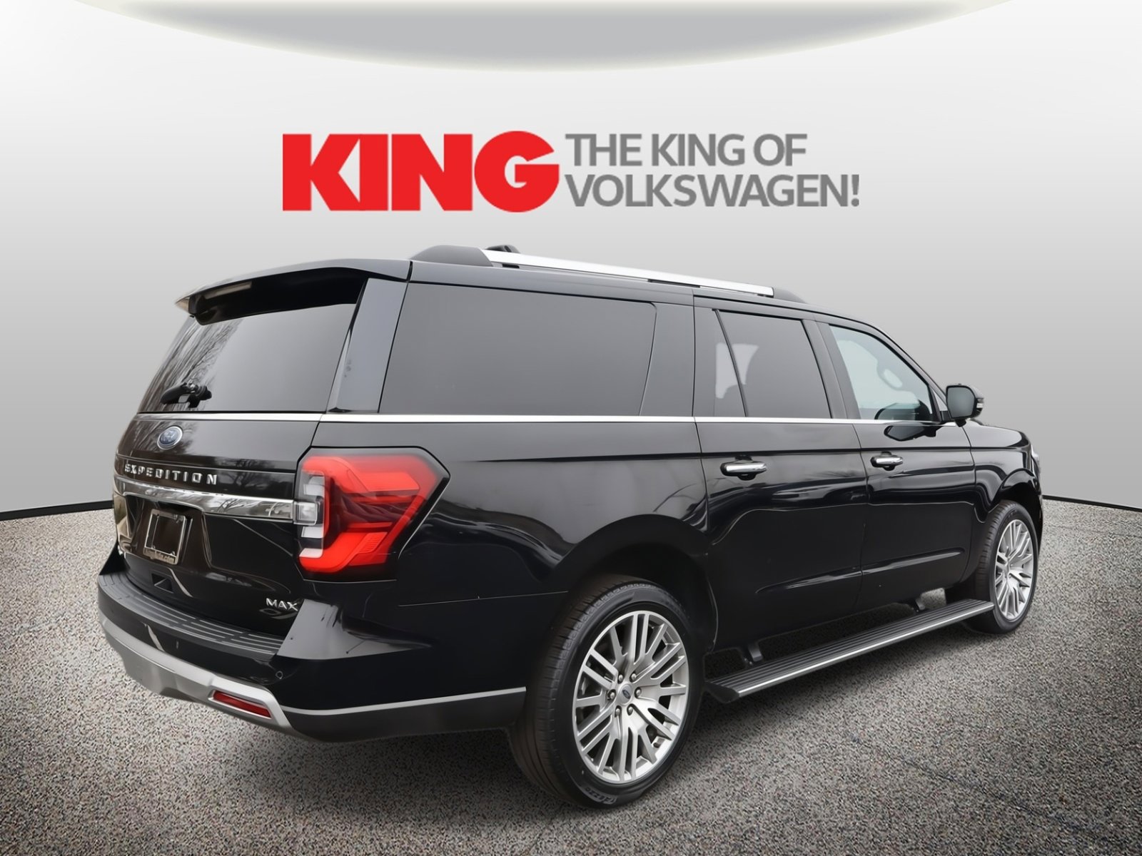 Used 2023 Ford Expedition Max Limited image 3