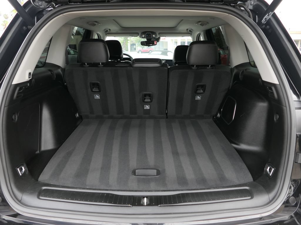 Used 2023 Jeep Grand Cherokee 4WD 4xe image 21