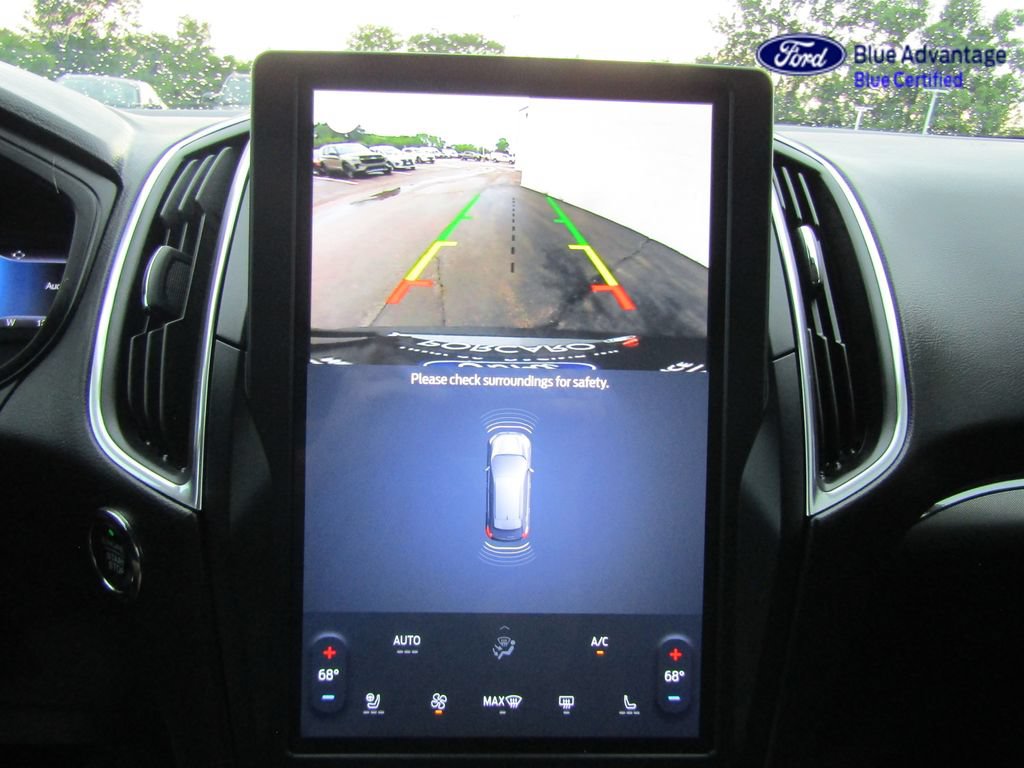 Certified 2024 Ford Edge Titanium AWD/4WD image 19