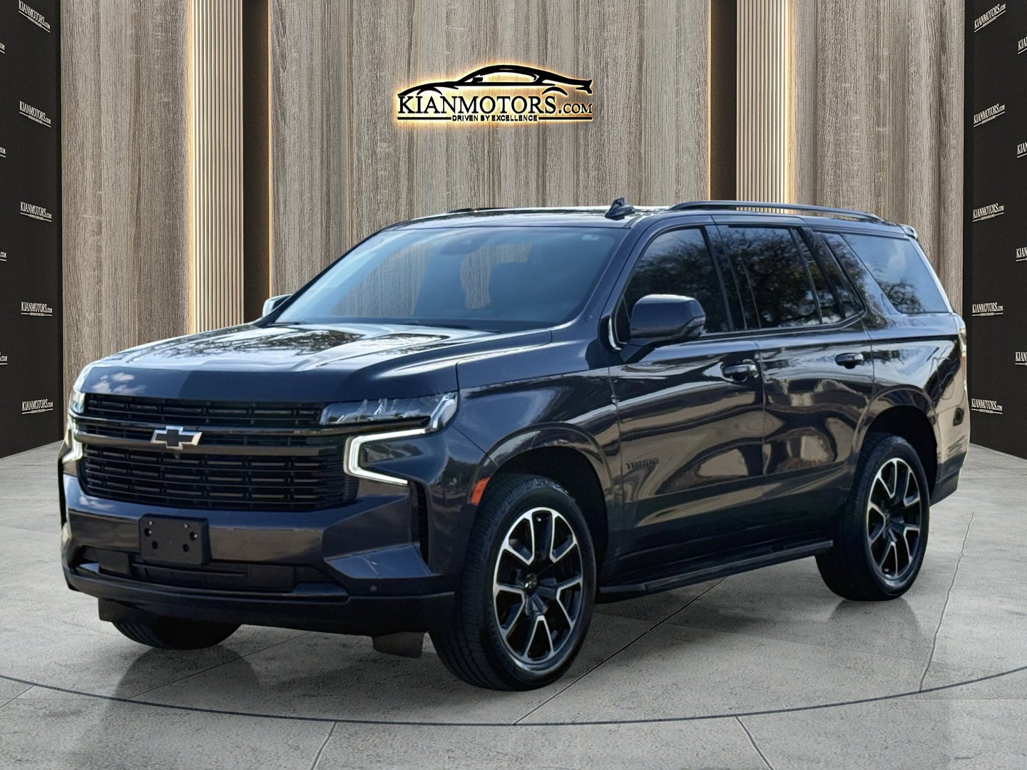 Used 2023 Chevrolet Tahoe RST w/ Luxury Package RWD image 3