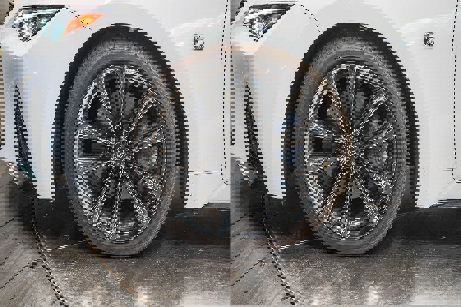 Used 2023 Lexus IS 350 F Sport image 9