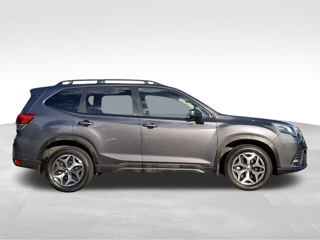 Used 2023 Subaru Forester Premium AWD/4WD image 7