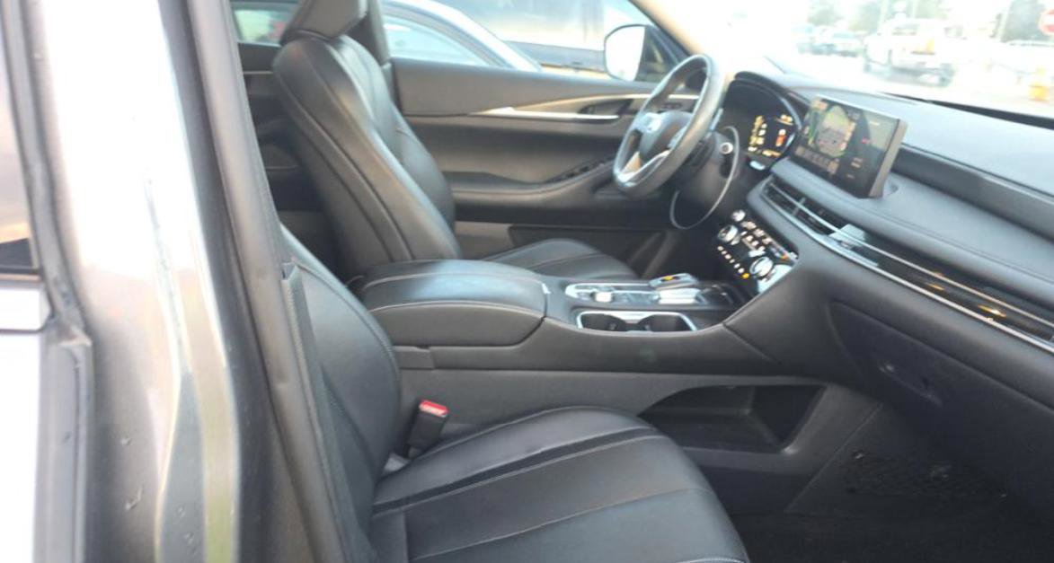 Used 2023 INFINITI QX60 Luxe w/ Cargo Package image 11