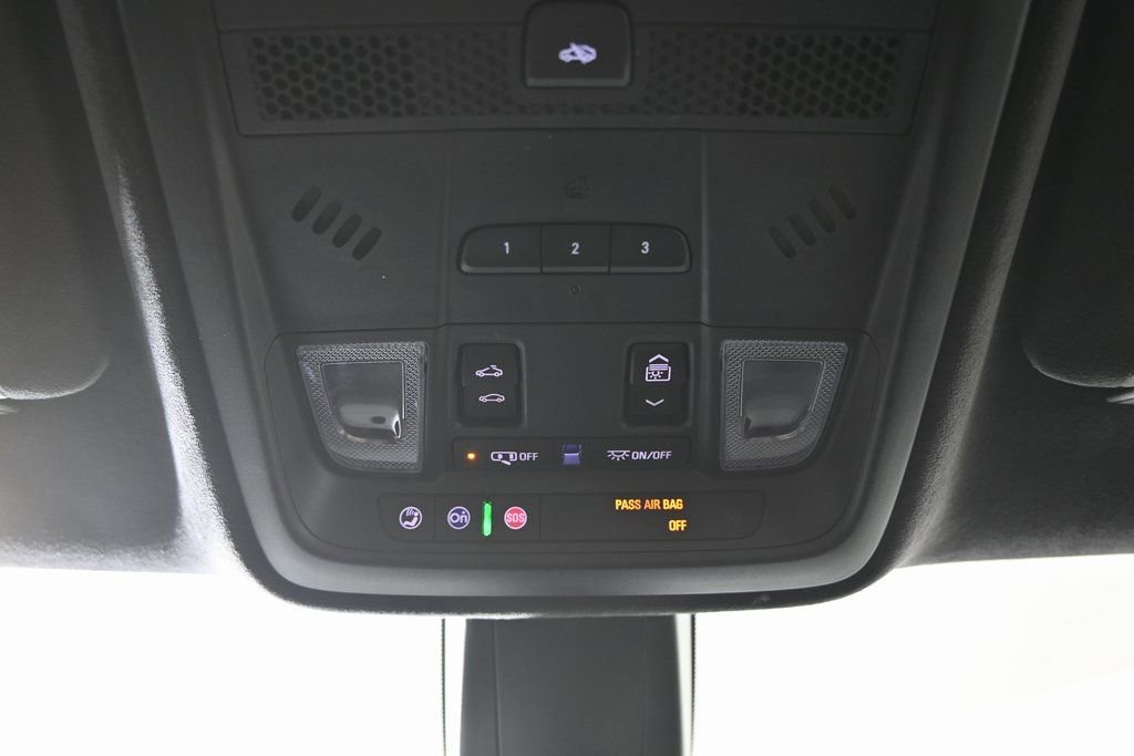 Used 2018 Cadillac XT5 Platinum w/ Driver Assist Package image 35