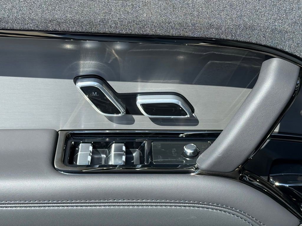 New 2026 Land Rover Range Rover Sport Dynamic SE image 14