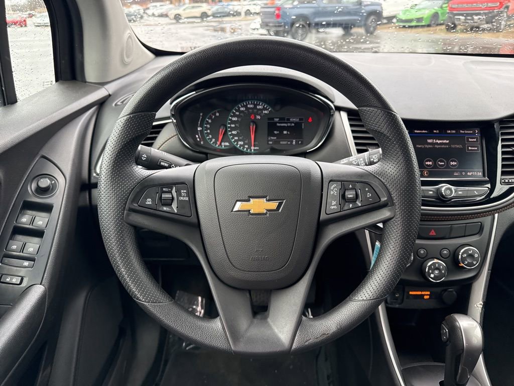 Used 2021 Chevrolet Trax LT AWD/4WD image 12