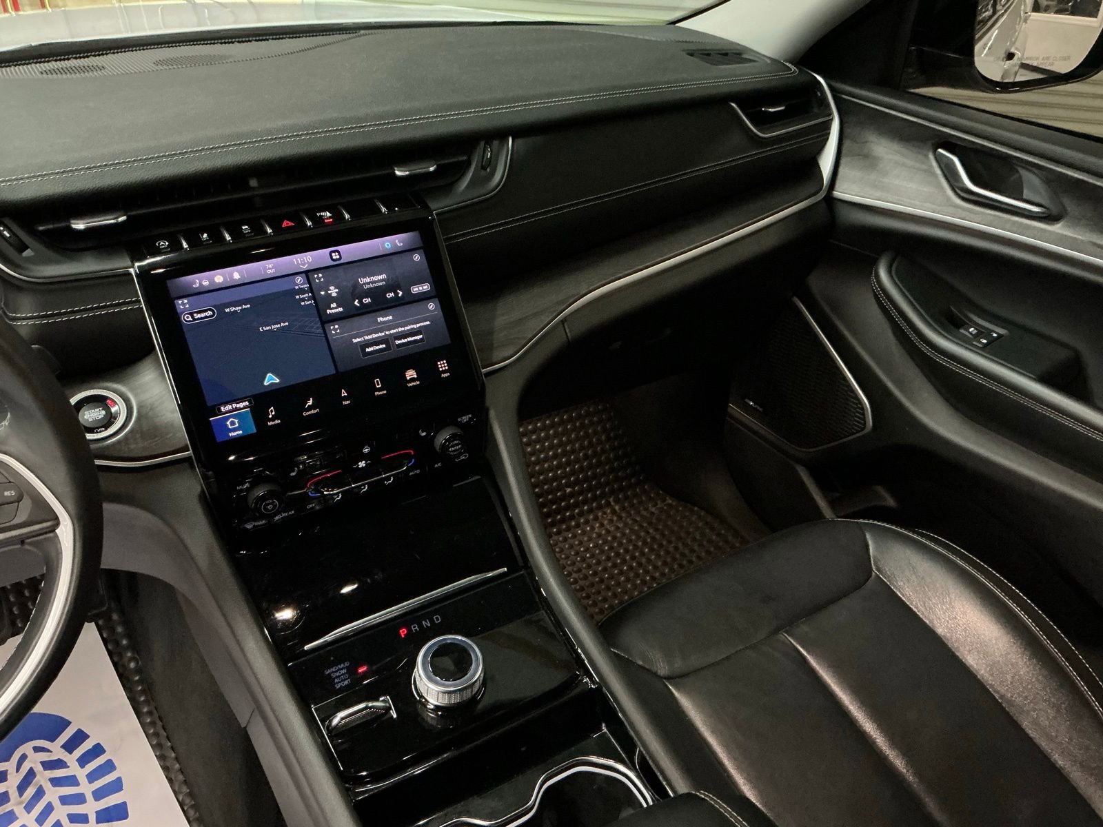 Used 2021 Jeep Grand Cherokee L Limited w/ MOPAR Finishing Package image 25