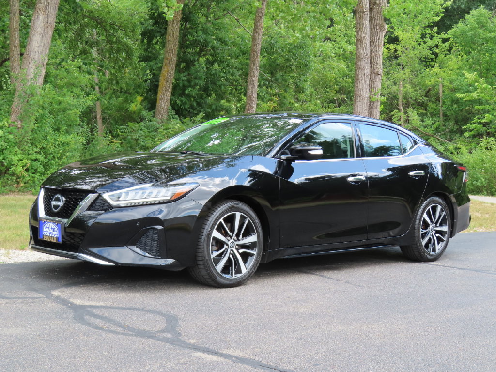 Used 2023 Nissan Maxima SL FWD image 3