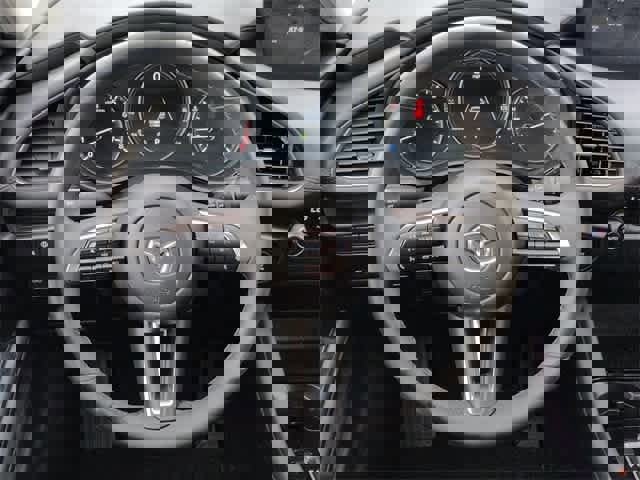 Used 2024 MAZDA MAZDA3 s image 23