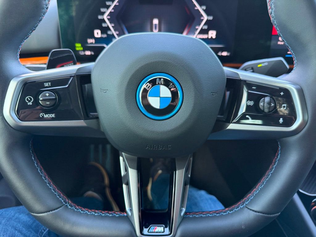 Used 2025 BMW i5 M60 w/ Premium Package AWD/4WD image 16